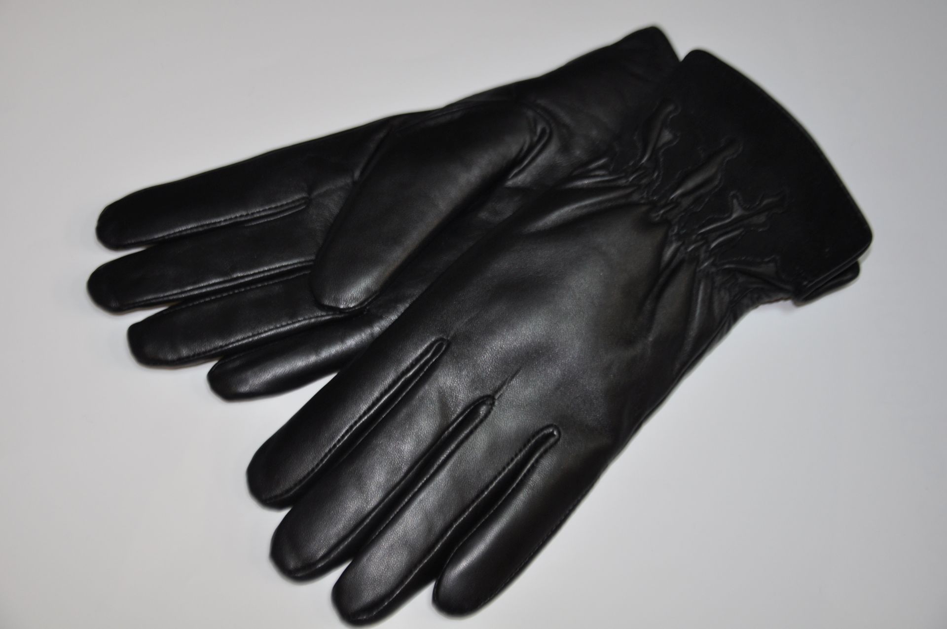 перчатки на натуральном меху 9079 v.h.